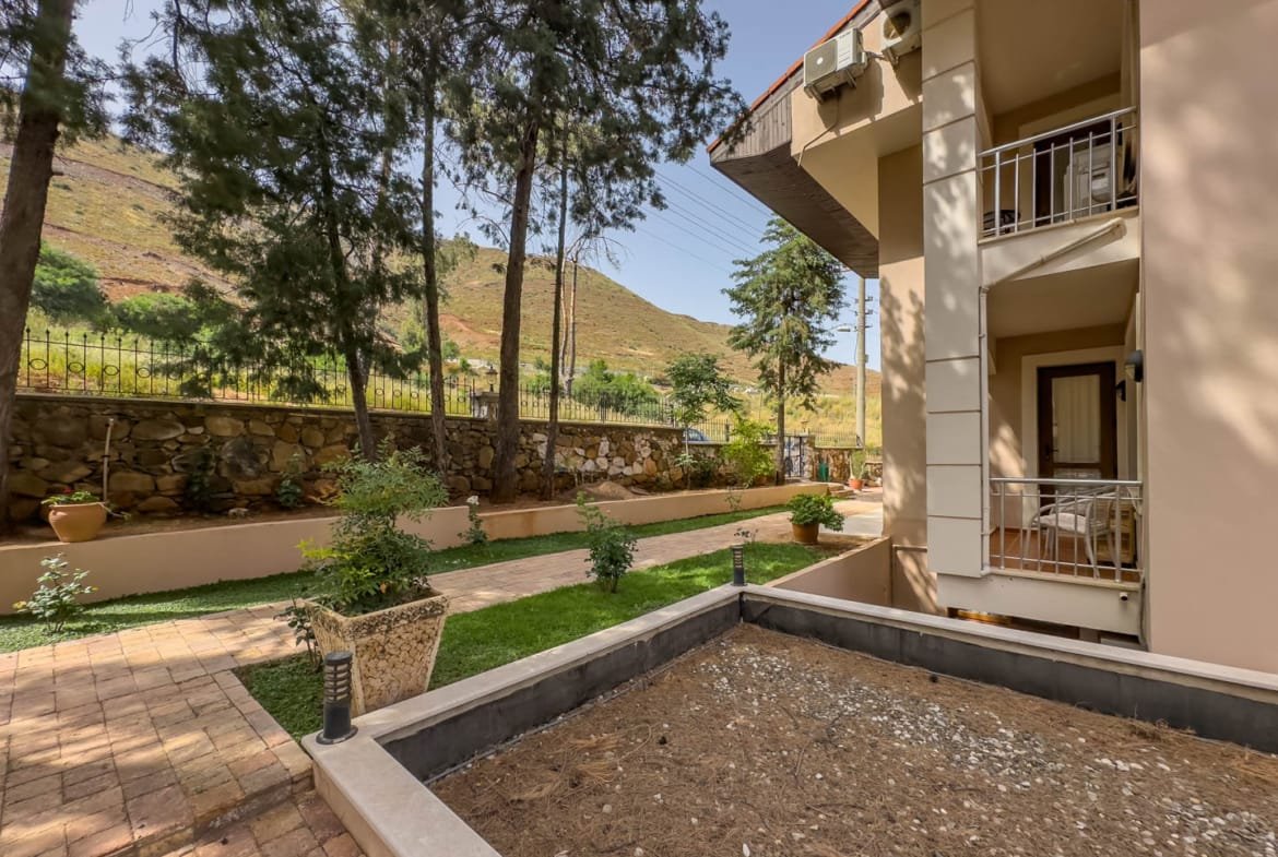 Marmaris İçmeler’de Havuzlu Site İçerisinde Eşyalı Kiralık 3+1 Bahçe Dubleksi