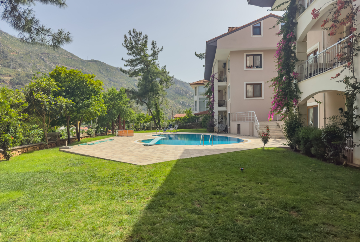 Marmaris İçmeler’de Havuzlu Butik Sitede 3+1 Bahçe Dubleksi