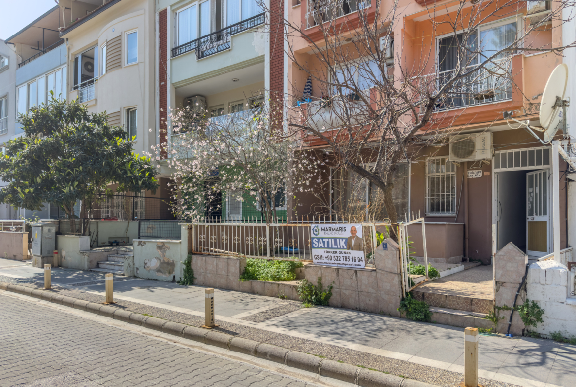 Marmaris Sarıana’da Marinaya 2 dk Müstakil Bahçeli 2+1
