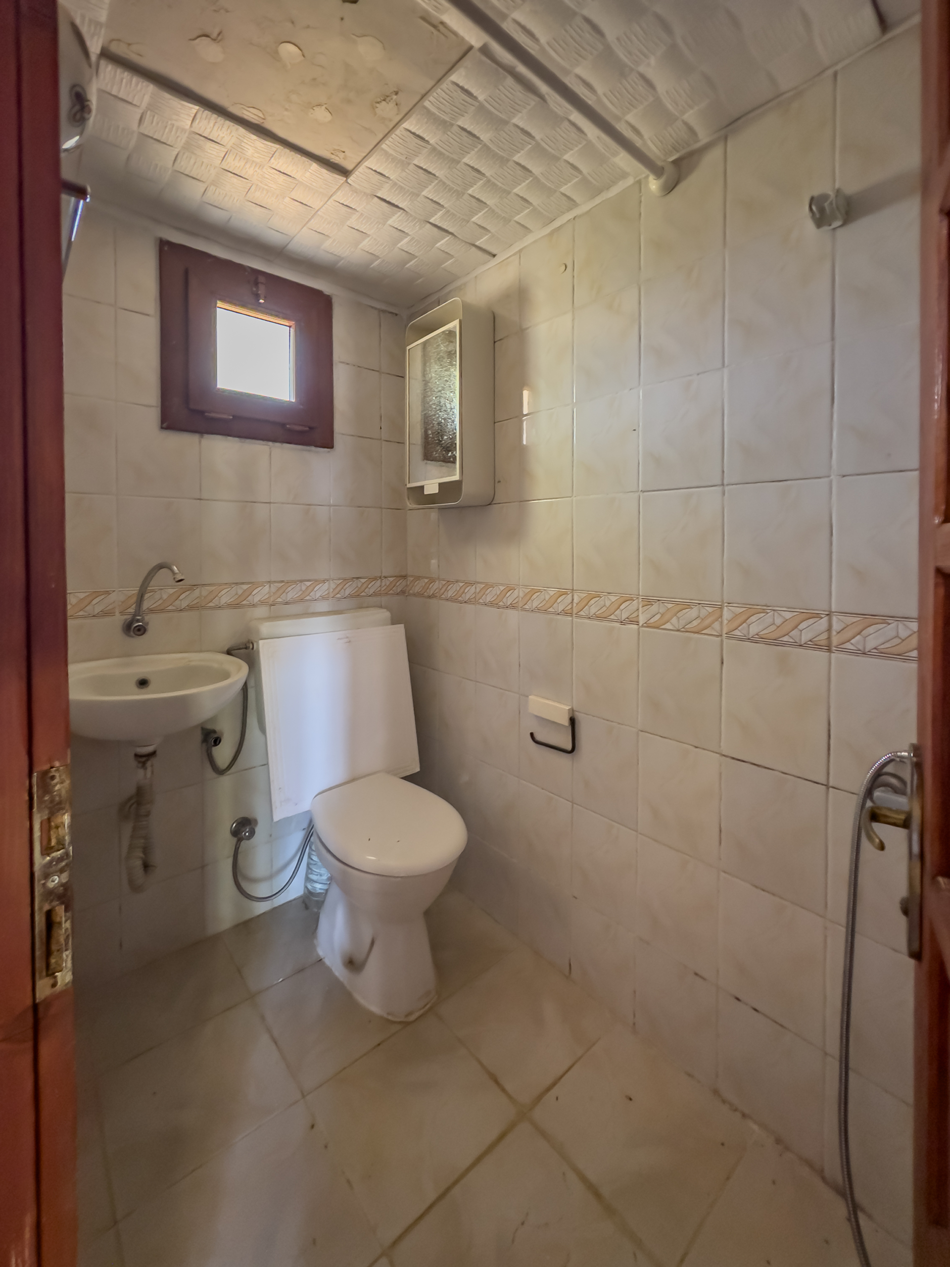IMG_1751 Datça Karaköy’de Deniz Manzaralı Bahçeli 1+1 Kiralık Müstakil Ev