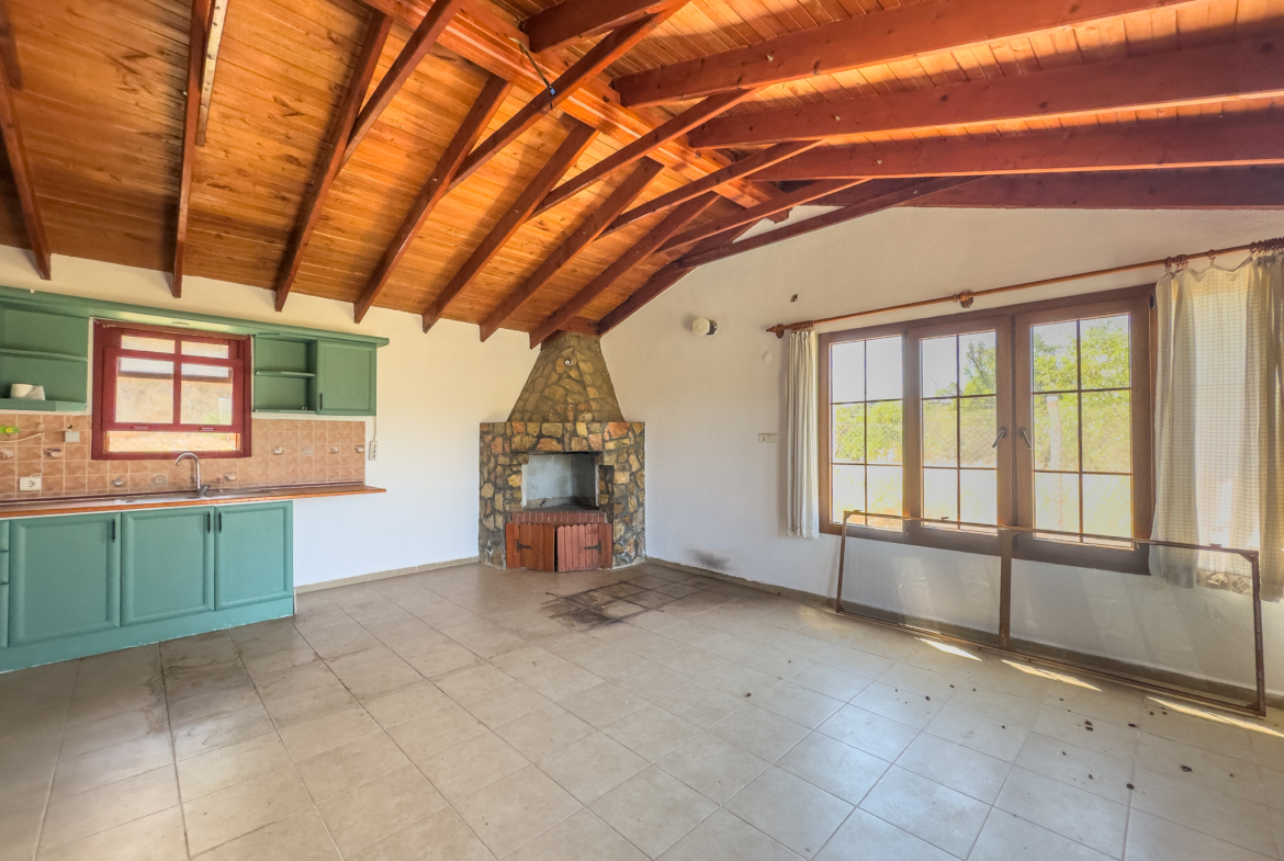 Datça Karaköy’de Deniz Manzaralı Bahçeli 1+1 Kiralık Müstakil Ev