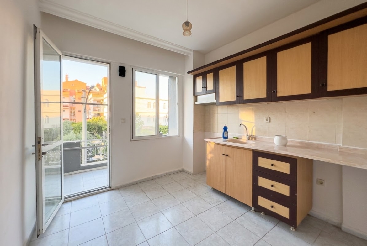 Çıldır Mahallesi Sahile Yakın 2+1 Ara Kat Kiralık Daire
