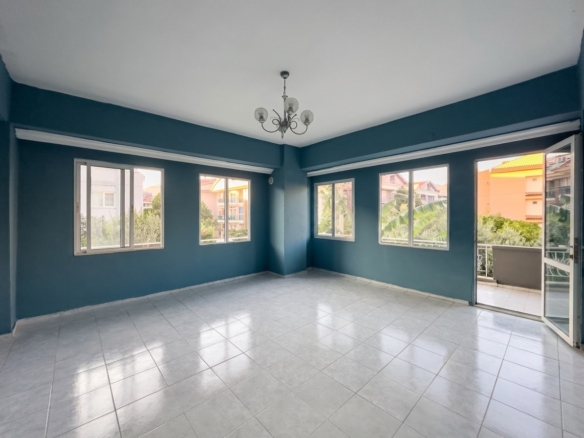Çıldır Mahallesi Sahile Yakın 2+1 Ara Kat Kiralık Daire