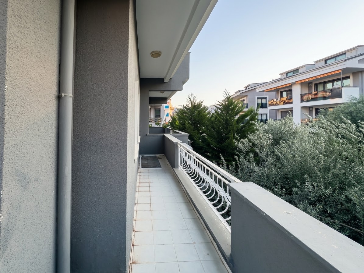 IMG_3084 Çıldır Mahallesi Sahile Yakın 2+1 Ara Kat Kiralık Daire
