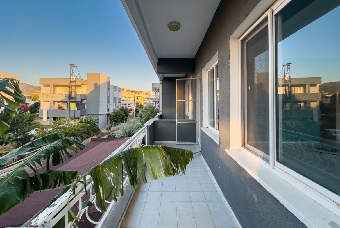 Çıldır Mahallesi Sahile Yakın 2+1 Ara Kat Kiralık Daire