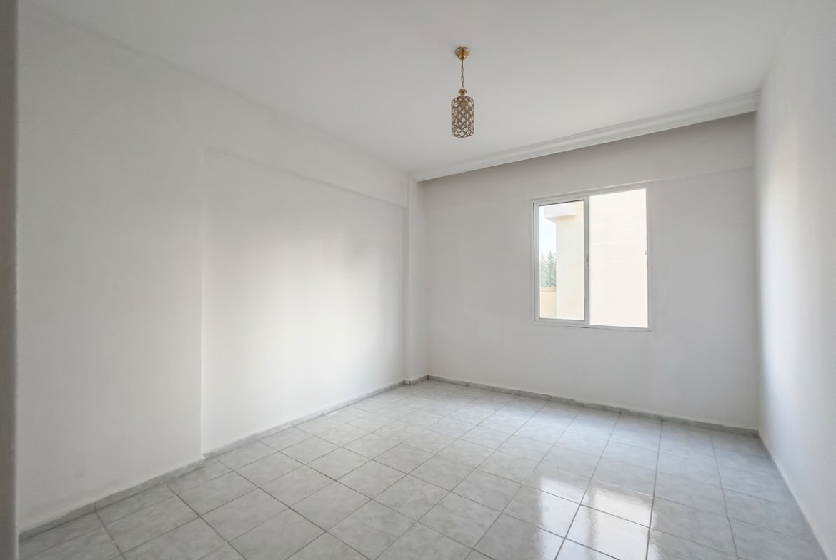 Çıldır Mahallesi Sahile Yakın 2+1 Ara Kat Kiralık Daire