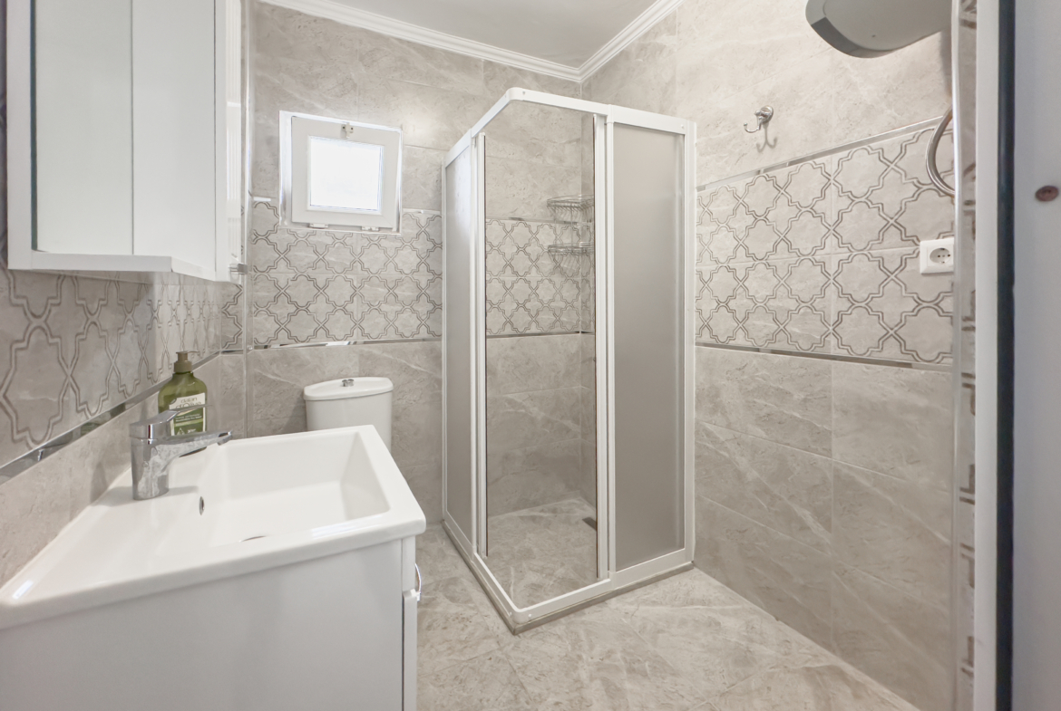 Marmaris İçmelerde Sahile 500m Tadilatlı 2+1 Daire
