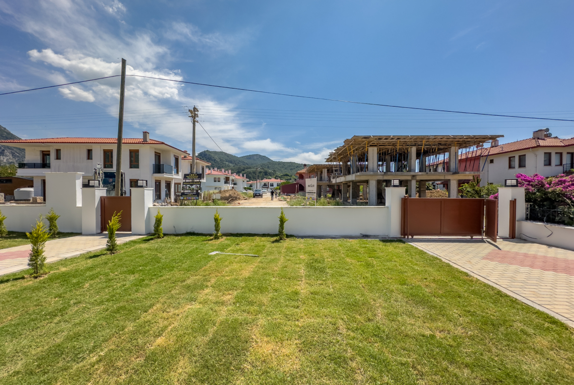 Akyaka Girişinde Gökova Mahallesinde Müstakil 3+1 Satılık Villa