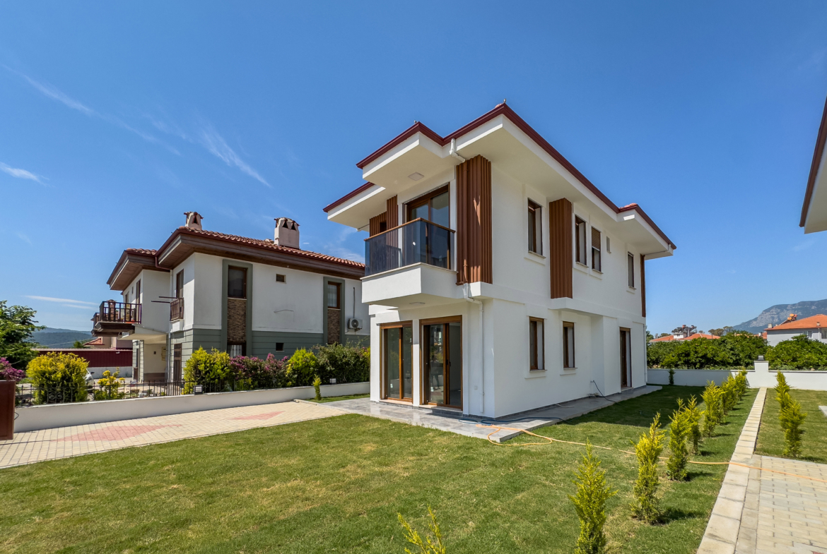 Akyaka Girişinde Gökova Mahallesinde Müstakil 3+1 Satılık Villa