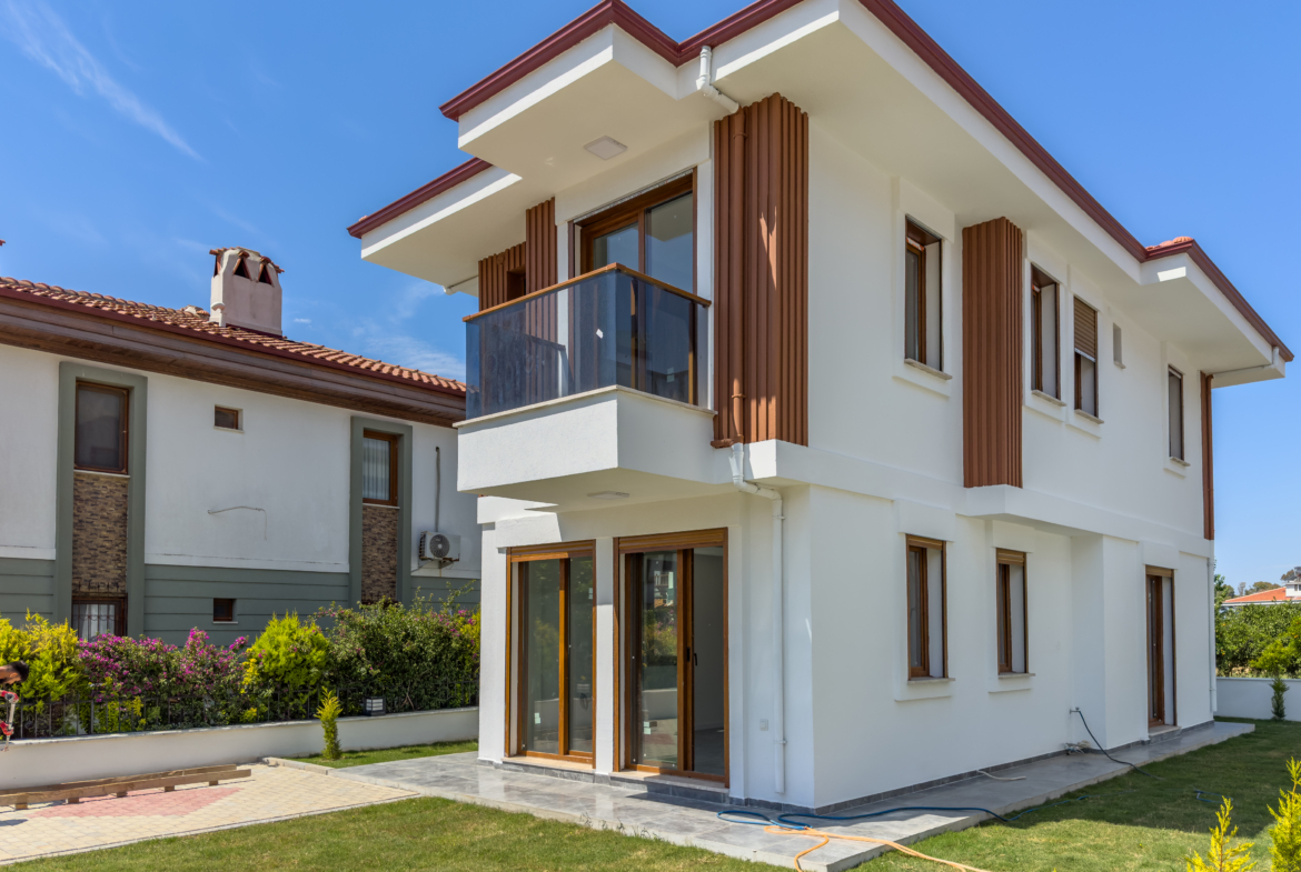 Akyaka Girişinde Gökova Mahallesinde Müstakil 3+1 Satılık Villa