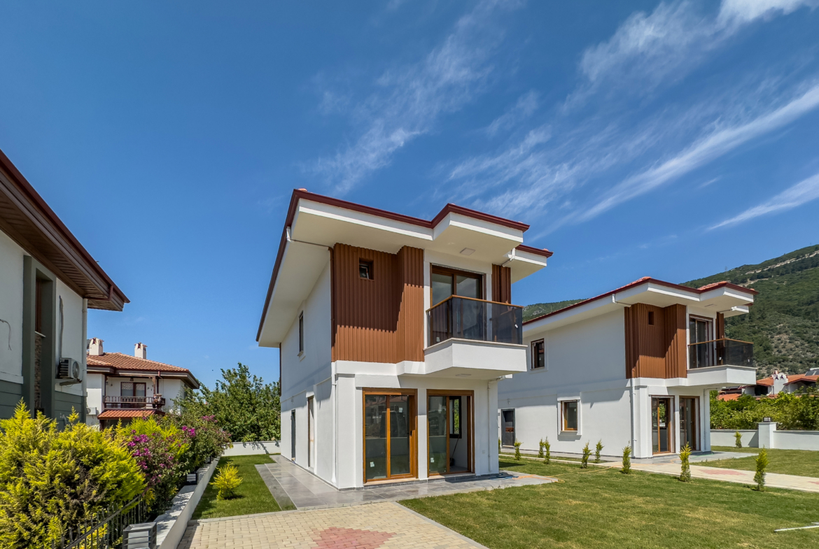 Akyaka Girişinde Gökova Mahallesinde Müstakil 3+1 Satılık Villa