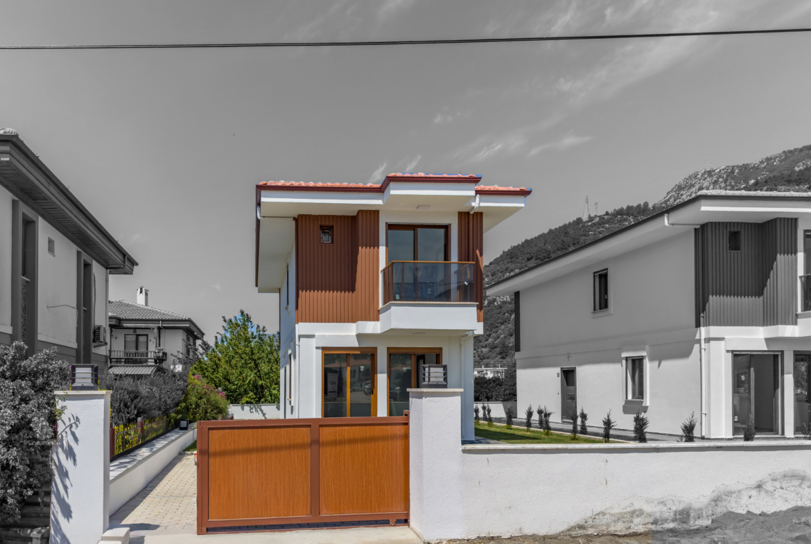 Akyaka Girişinde Gökova Mahallesinde Müstakil 3+1 Satılık Villa