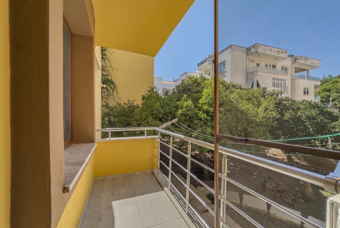 Marmaris Siteler’de Sahile Yürüme Mesafesinde Tadilatlı 2+1 Satılık Daire
