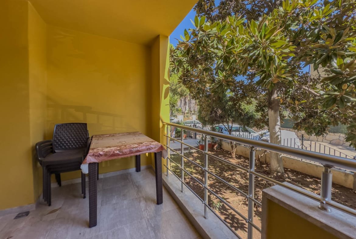 Marmaris Siteler’de Sahile Yürüme Mesafesinde Tadilatlı 2+1 Satılık Daire