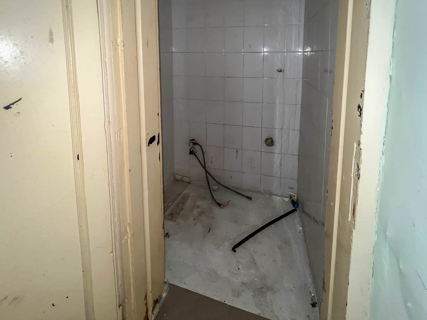 WhatsApp Image 2026-08-22 at 13.44.30 Marmaris Çıldır Mahallesi’nde 140 m² Kiralık Çift Dükkan