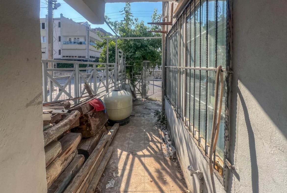 Marmaris Çıldır Mahallesi’nde 140 m² Kiralık Çift Dükkan