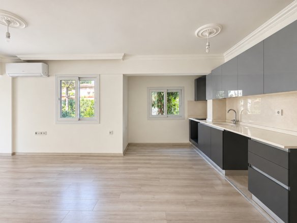 Marmaris İçmeler’de Ara Kat 2+1 Geniş Balkonlu Kiralık Daire